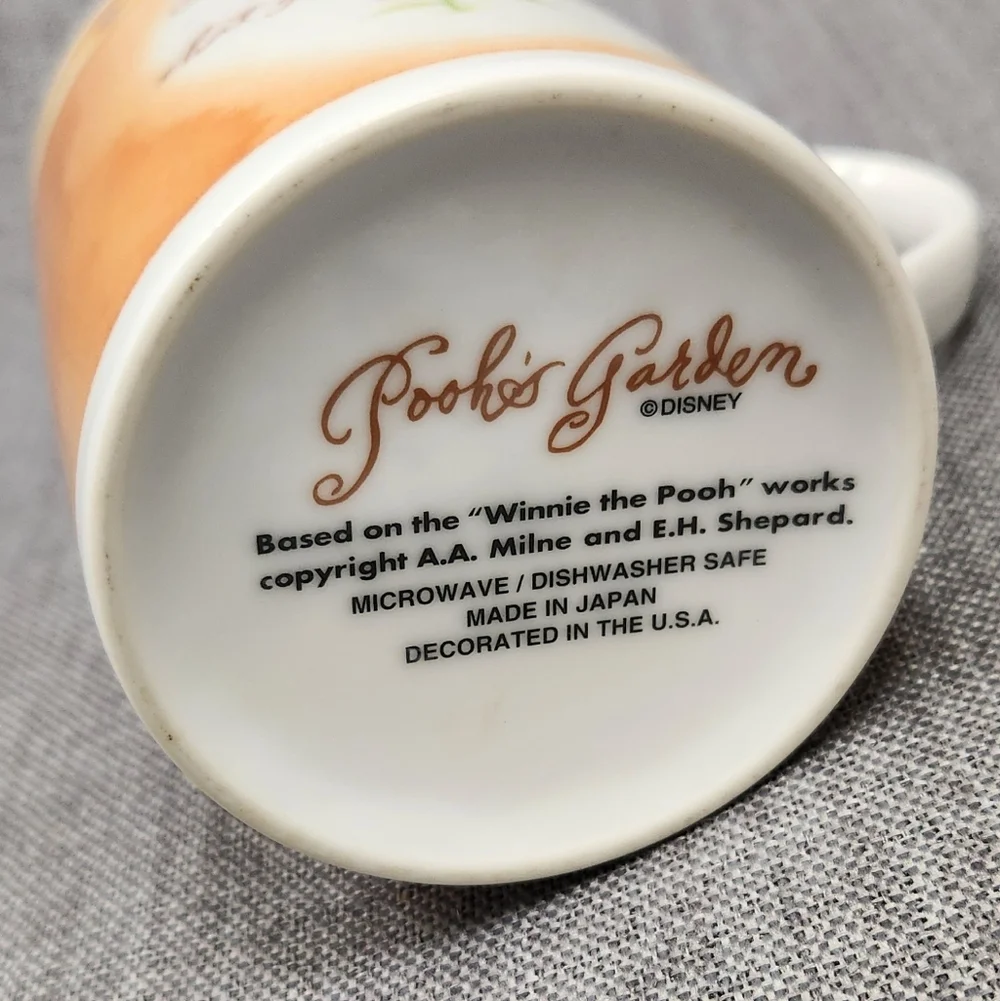 Disney Pooh's Garden. Pooh Bear Mug/ Coffee Cup Dishwasher Safe. - Picture 6 of 6